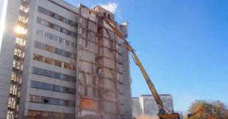 Демонтаж многоэтажного дома Чебаркуль, цена от 3636 руб.